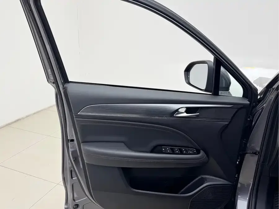 GAC Trumpchi GS4 PLUS Trumpchi GS4 PLUS 2021 270T Automatic Star Edition 2022 — миниатюра 4