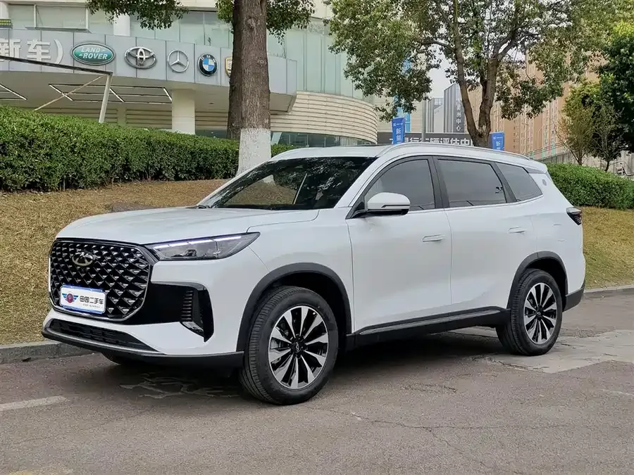Chery Tiggo 8 PLUS Chery Tiggo 8 PLUS 2025 290TGDI DCT Pro Edition 2026 — фото 1, купить с доставкой в Москву