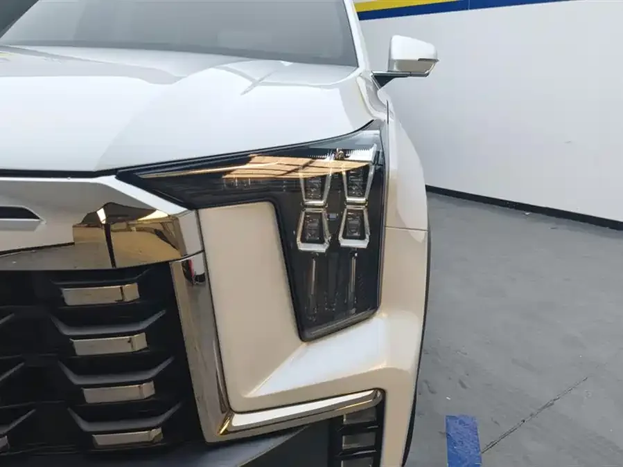 GAC Trumpchi ES9 PHEV Trumpchi ES9 2024 PHEV 143km Traveler Max 2023 — миниатюра 2