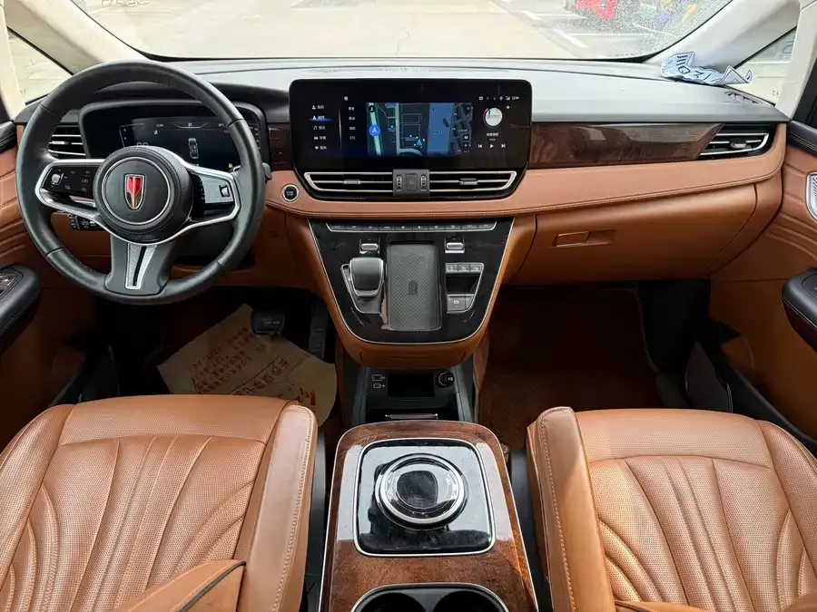 Hongqi HQ9 Hongqi HQ9 2023 2.0T Zhilian Flagship Edition 2022 — миниатюра 4