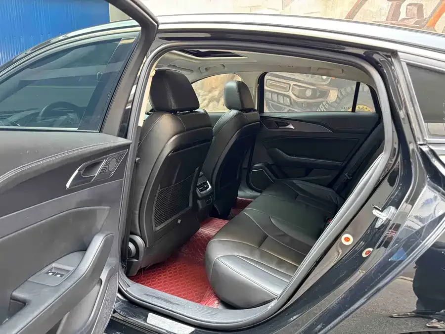 Hongqi H5 Hongqi H5 2022 Classic 1.5T DCT Flagship Edition 2022 — миниатюра 3