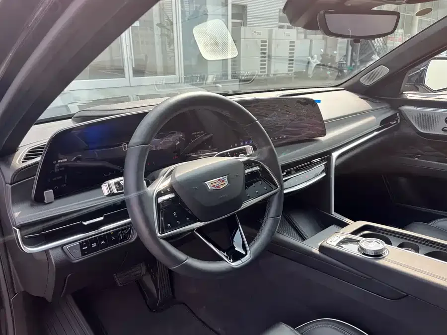 Cadillac CT6 2023 28T Platinum 2025 — миниатюра 2
