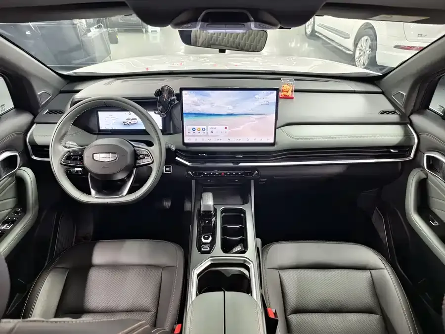 Geely Haoyue L Haoyue L 2024 2.0T DCT Premium Edition 2024 — миниатюра 3