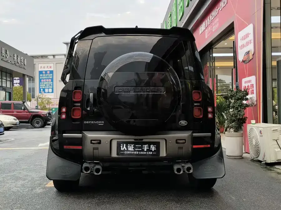 Land Rover guard Land Rover Defender 2023 facelift 110 3.0T P400 X-DYNAMIC HSE 2023 — миниатюра 2