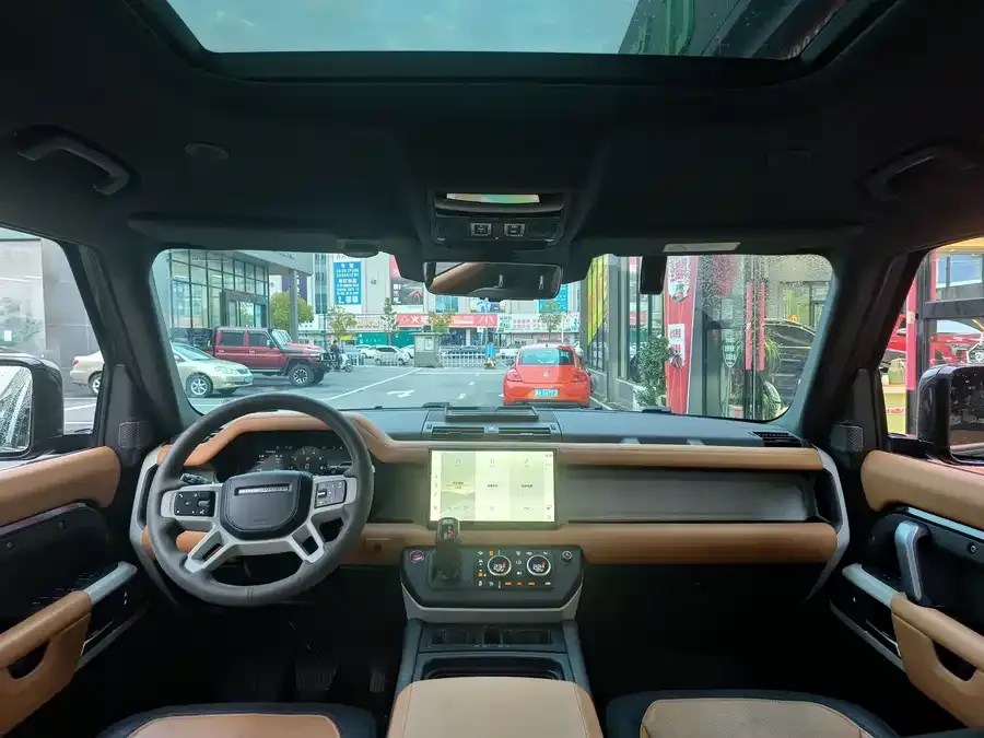 Land Rover guard Land Rover Defender 2023 facelift 110 3.0T P400 X-DYNAMIC HSE 2023 — миниатюра 4