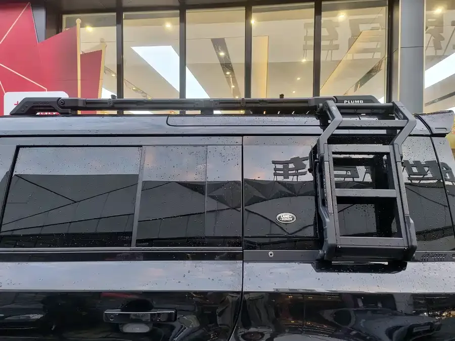 Land Rover guard Land Rover Defender 2023 facelift 110 3.0T P400 X-DYNAMIC HSE 2023 — миниатюра 5