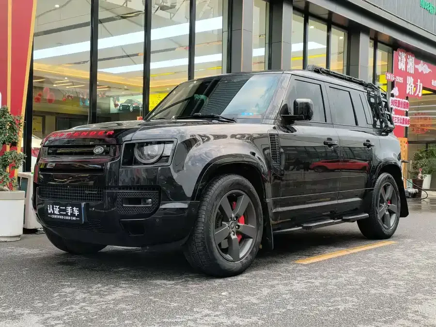 Land Rover guard 2023