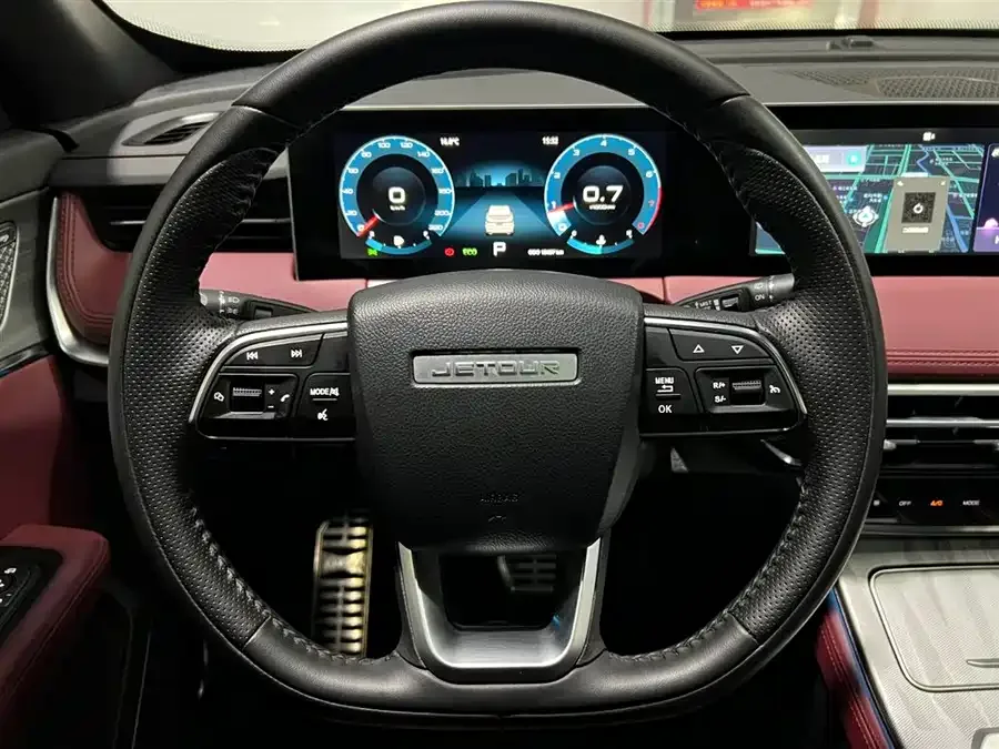 Jetour X70 Plus JETOUR X70 PLUS 2023 1.5T DCT Brave PLUS 7-seater 2024 — миниатюра 4
