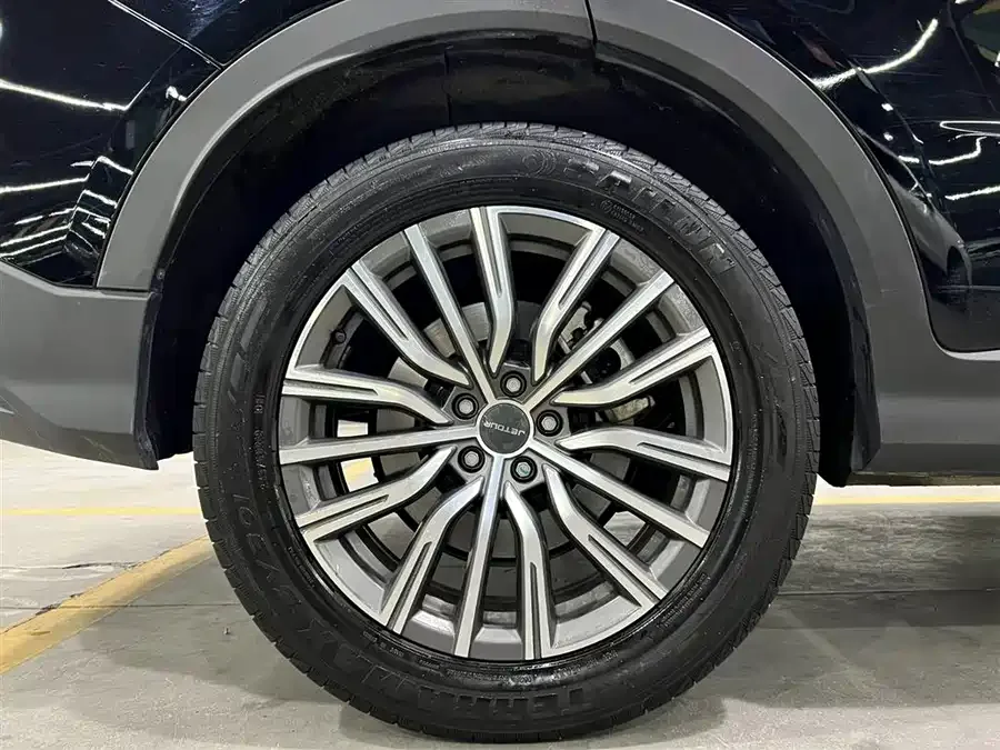 Jetour X70 Plus JETOUR X70 PLUS 2023 1.5T DCT Brave PLUS 7-seater 2024 — миниатюра 5