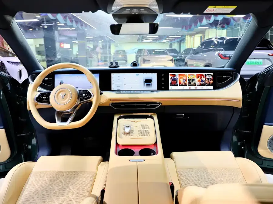 Voyah Lantu FREE Lantu FREE 2024 ultra-long battery life smart driving version 2024 — миниатюра 4