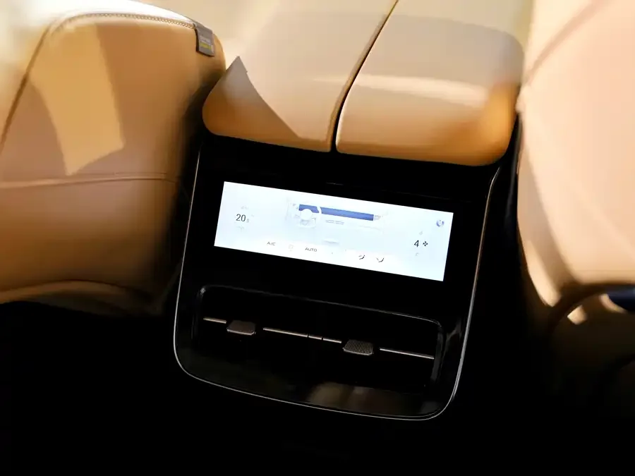 Voyah Lantu FREE Lantu FREE 2024 ultra-long battery life smart driving version 2024 — миниатюра 5