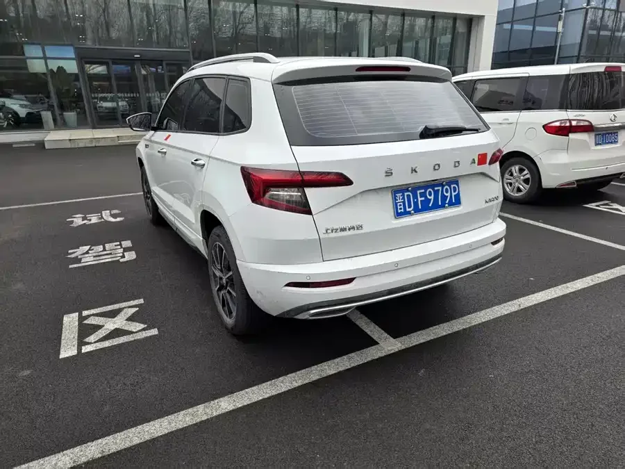 Skoda Karoq Korok 2023 TSI280 Exclusive Edition 2024 — миниатюра 3