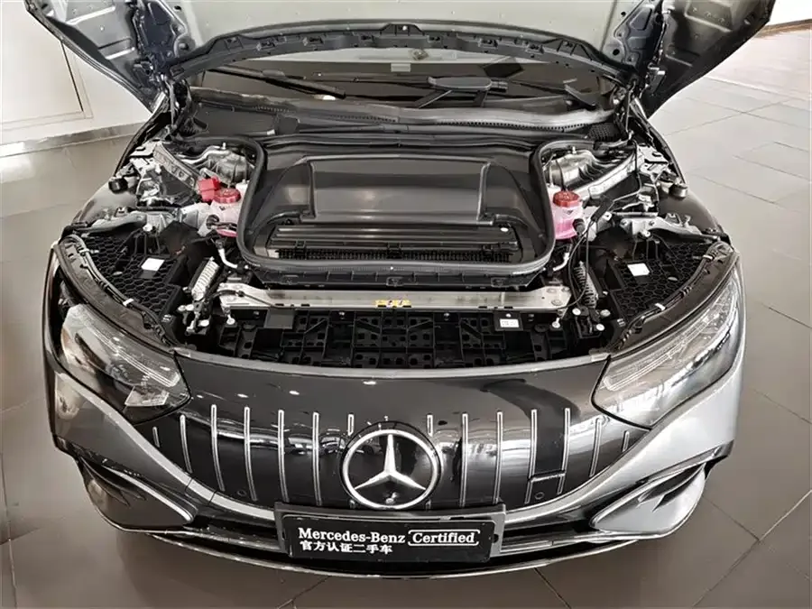 Mercedes-Benz EQE SUV AMG Mercedes-Benz EQE AMG 2023 AMG EQE 53 4MATIC+ 2024 — миниатюра 2