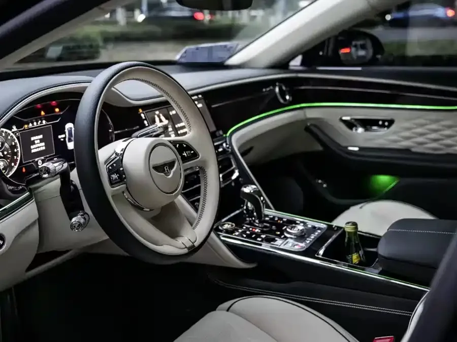 Bentley Flying Spur PHEV Mercedes-Benz Plug-in Hybrid 2022 2.9T V6 Hybrid 2022 — миниатюра 4