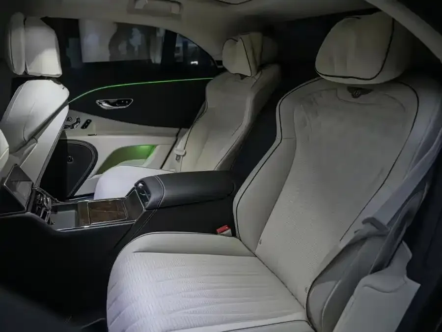 Bentley Flying Spur PHEV Mercedes-Benz Plug-in Hybrid 2022 2.9T V6 Hybrid 2022 — миниатюра 5
