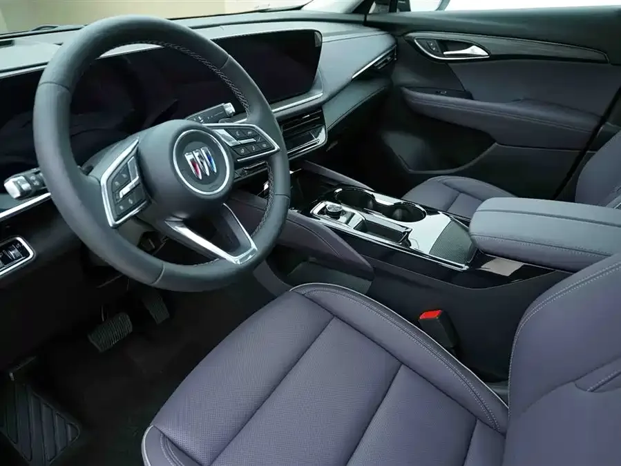 Buick Envision Plus 2026 Buick Envision Plus 28T AWD Platinum Edition 2026 — миниатюра 3