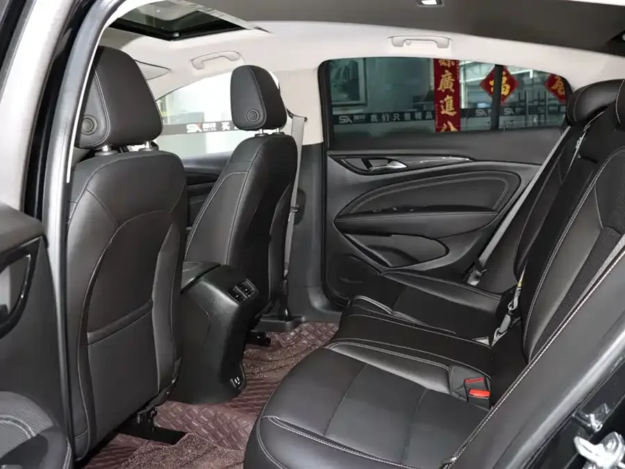 Buick Regal Regal 2024 facelift 28T Enjoyment Edition 2025 — миниатюра 5