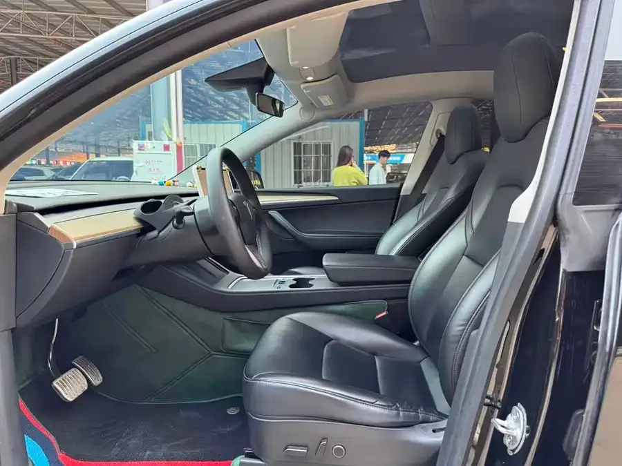Tesla Model Y Model Y 2022 rear-wheel drive version 2022 — миниатюра 4