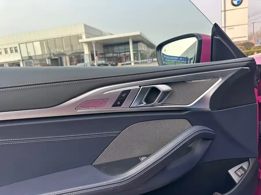 BMW 8 Series BMW 8 Series 2022 840i Coupe M Sport Package 2025 — миниатюра 2