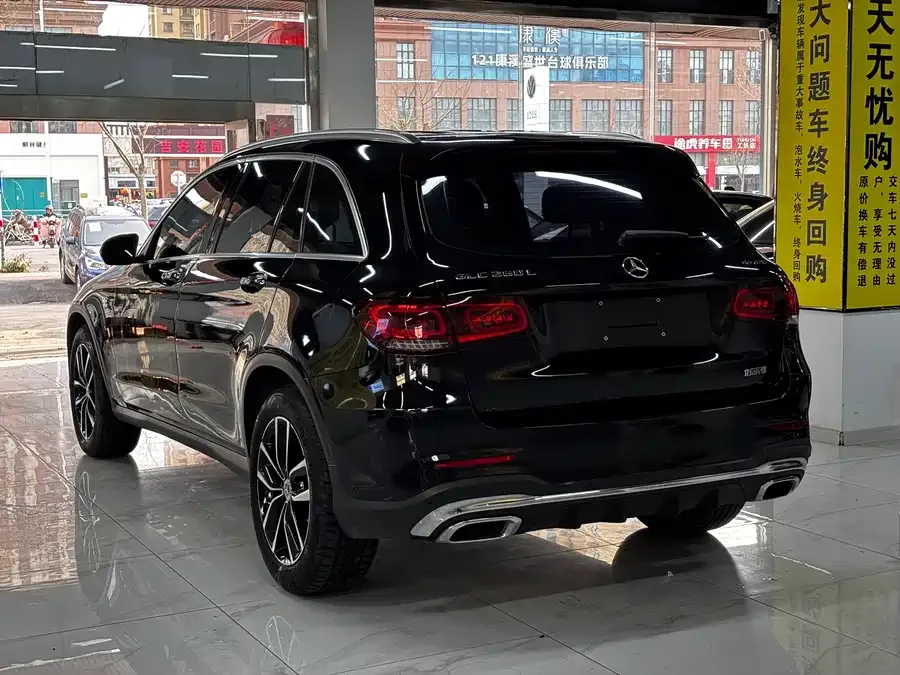 Mercedes-Benz GLC-Class Mercedes-Benz GLC 2023 GLC 260 L 4MATIC luxury 5-seater 2023 — миниатюра 2