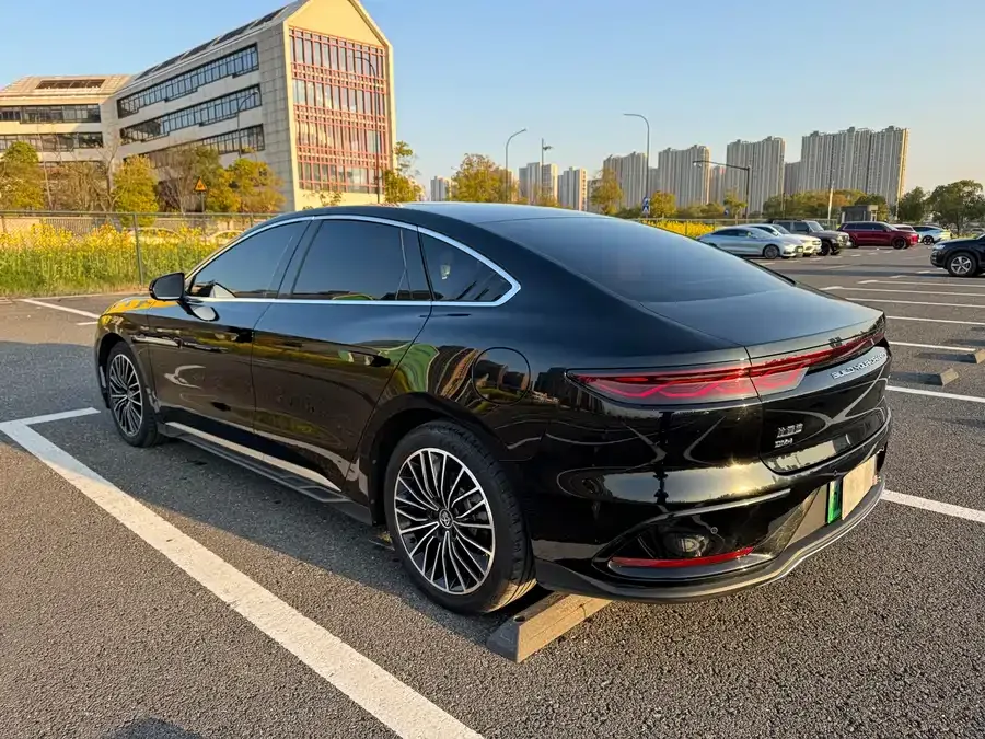 BYD Second-hand Han 2022 DM-i 121KM Premium Edition 2023 — миниатюра 3