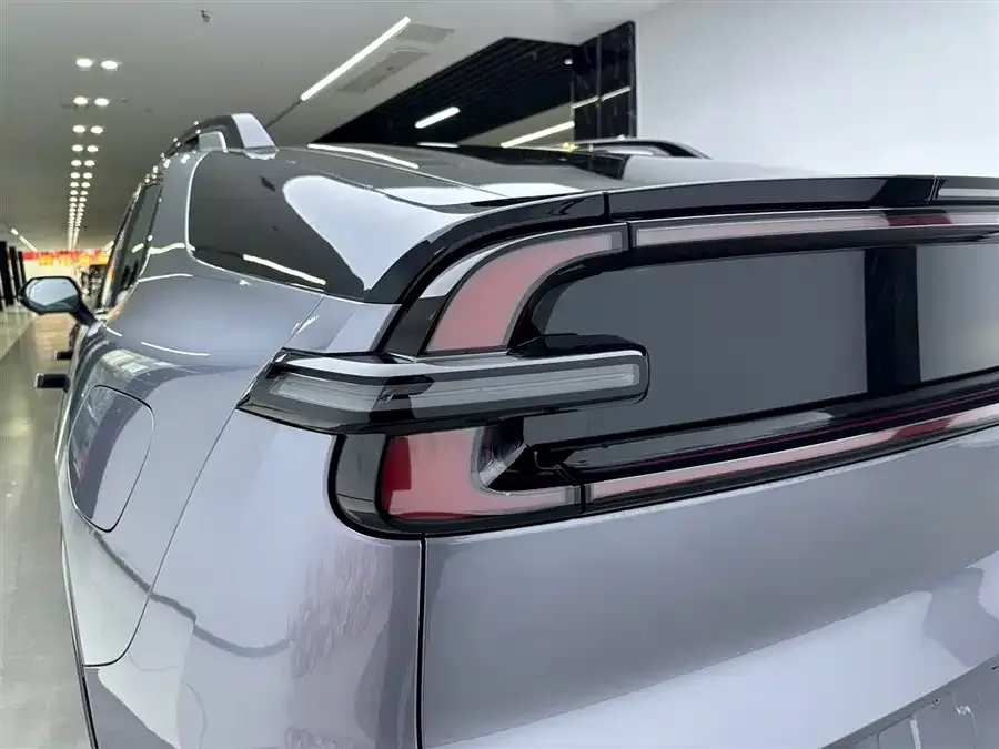 Changan E07 2025 Pure Electric Four-Wheel Drive 90kWh Grand Edition 2025 — миниатюра 3