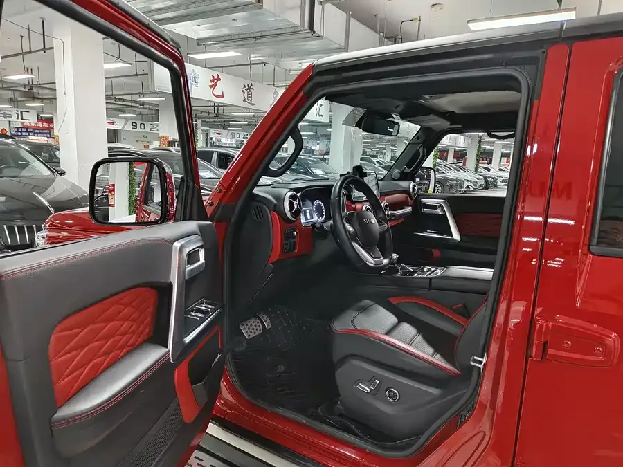 BAIC BJ40 Beijing Off-road BJ40 2020 2.0T Automatic 4WD City Hunter Edition Knight Edition 2022 — миниатюра 5