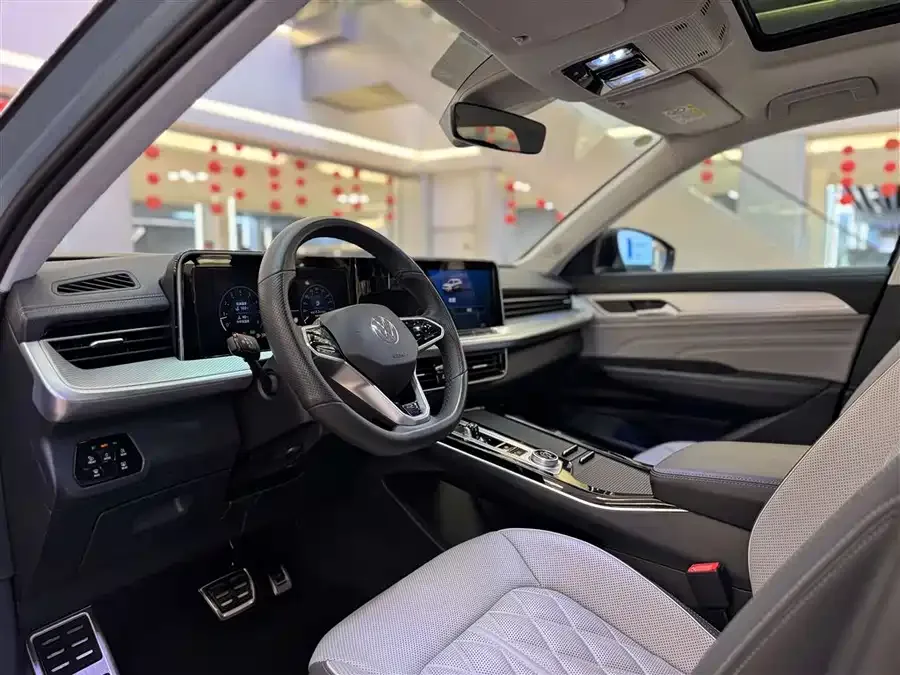 Volkswagen Tavendor 2023 Lanxun 380TSI 4WD R-Line Touring Edition 2023 — миниатюра 4