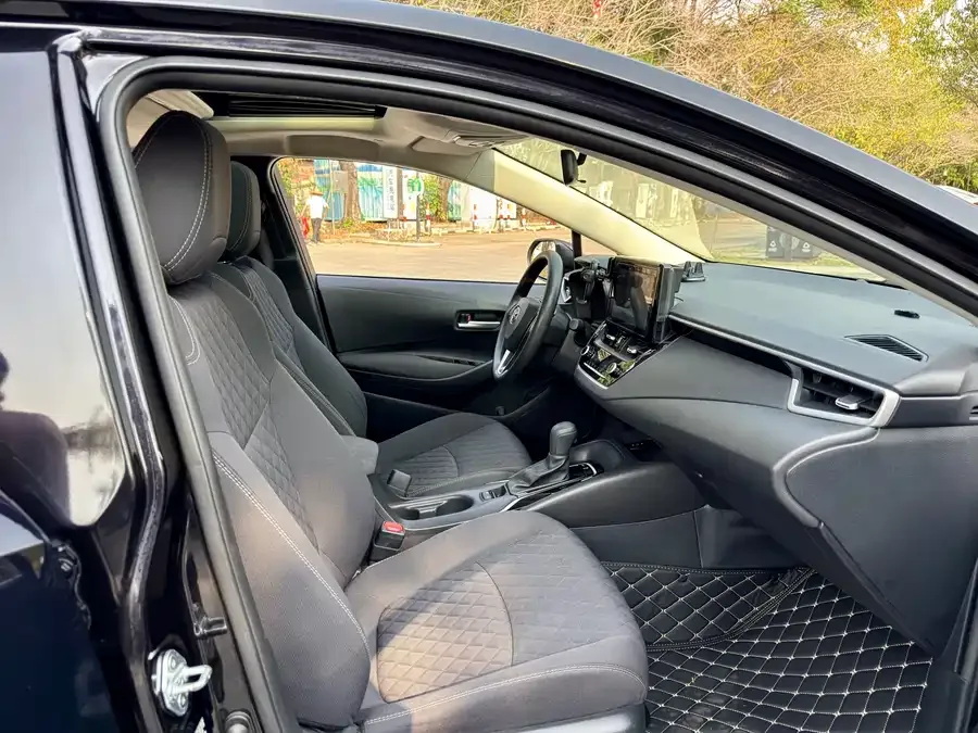 Toyota Allion 2022 Asia Lion 2.0L Elite Edition 2023 — миниатюра 5