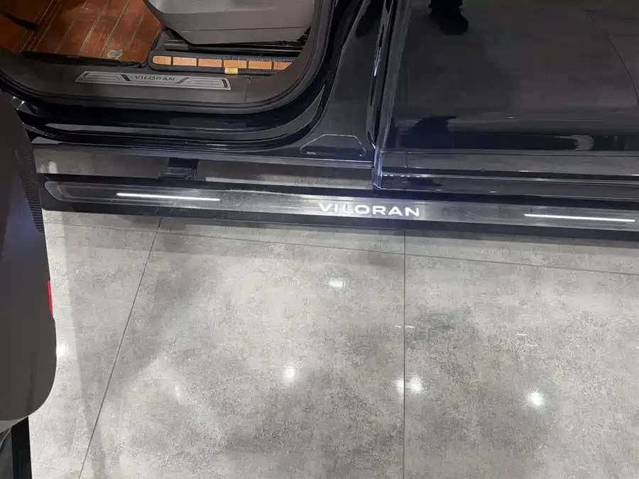Volkswagen Viloran Weiran 2022 380TSI Zunchi Edition 2023 — миниатюра 3