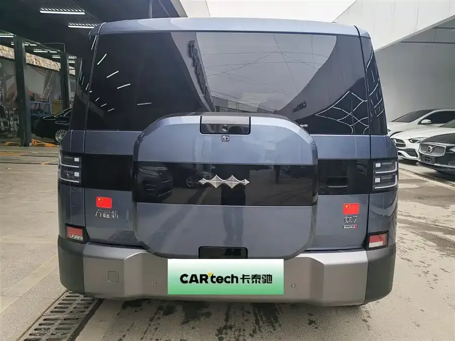BYD Leopard Titanium 7 Titanium 7 2025 190KM Four-Wheel Drive Ultra Edition 2025 — миниатюра 3