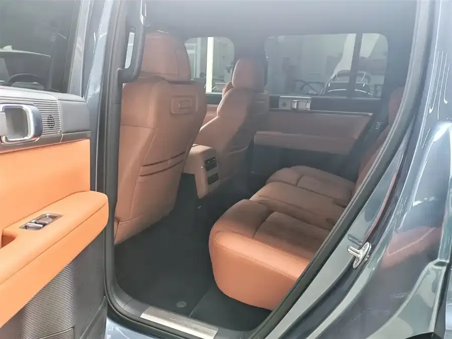 BYD Leopard Titanium 7 Titanium 7 2025 190KM Four-Wheel Drive Ultra Edition 2025 — миниатюра 4