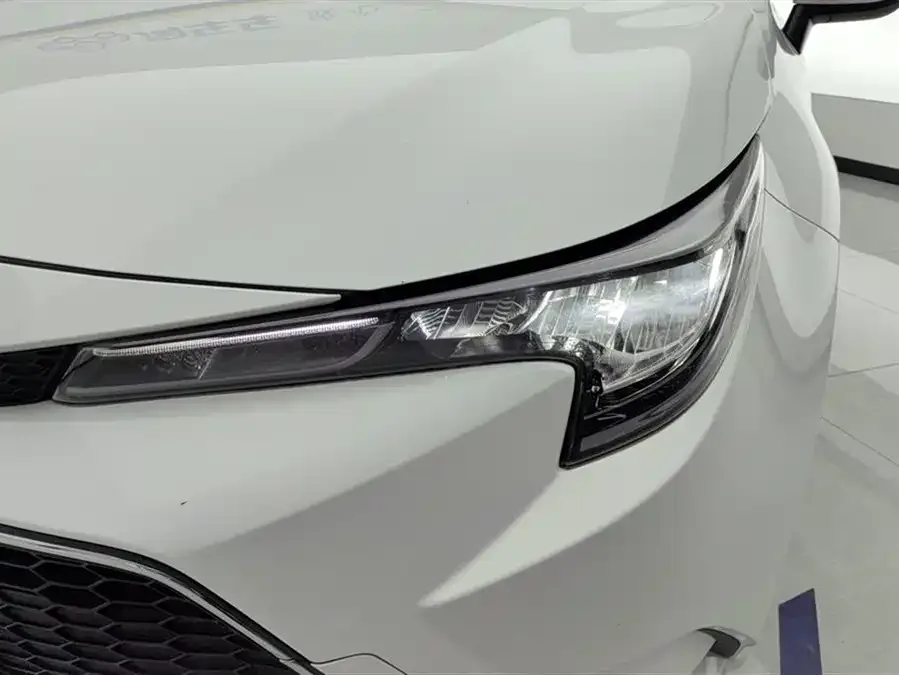 Toyota Levin 2022 Lelink 185T CVT Luxury Edition 2022 — миниатюра 5