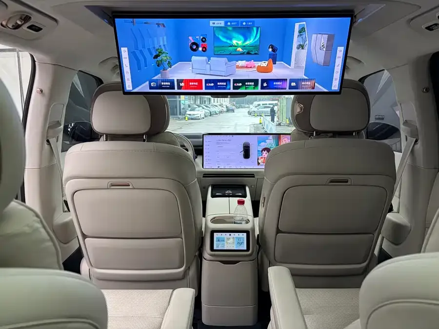 Lynk & Co 900 Lynk & Co 900 2025 2.0T Ultra 2025 — миниатюра 3