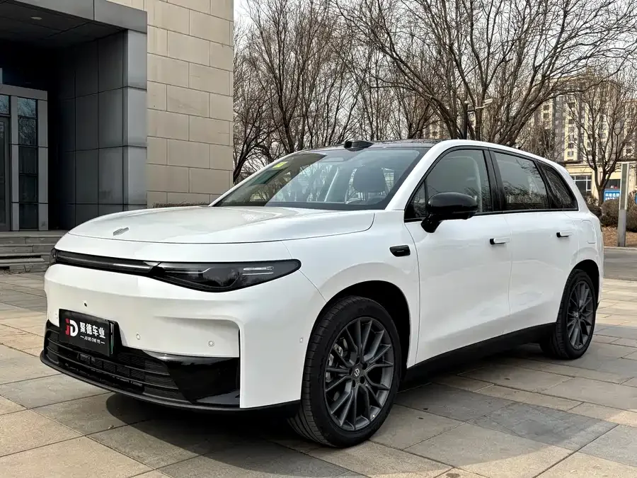 Leapmotor C10 Leapmotor C10 2026 210 LiDAR Edition 2026 — фото 1, купить с доставкой в Москву