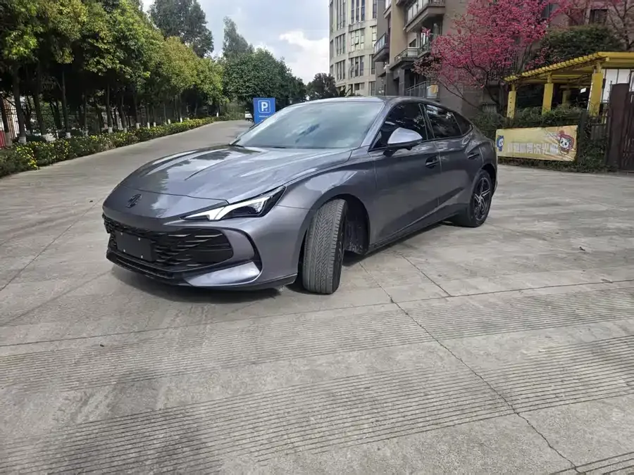 MG 7 MG7 2023 1.5T DCT Luxury Edition 2024 — фото 1, купить с доставкой в Москву