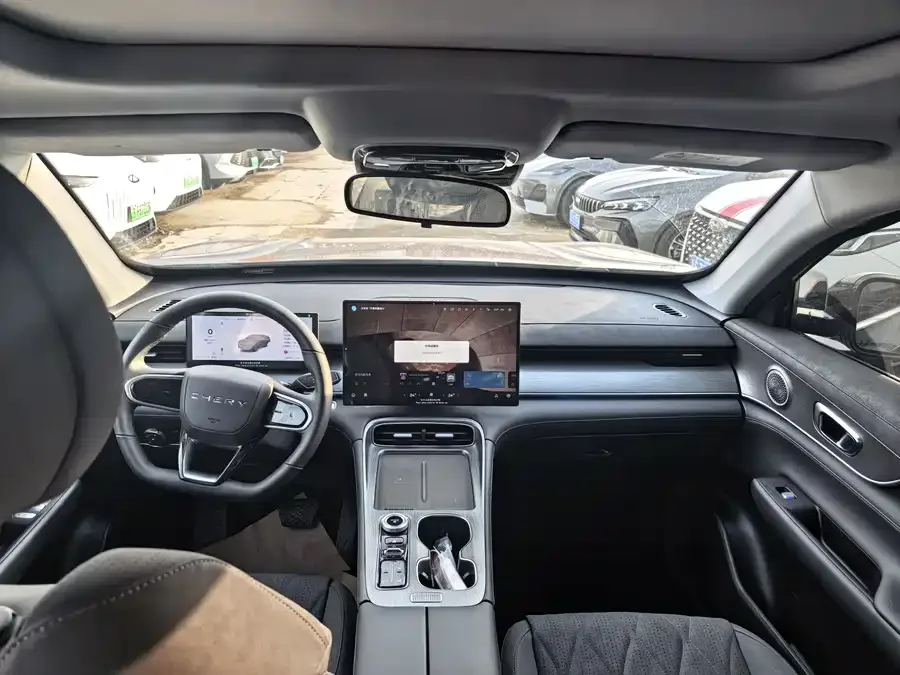 Chery Tiggo 8 PLUS Tiggo 8 PLUS 2025 290TGDI DCT Premium Edition 2025 — миниатюра 5