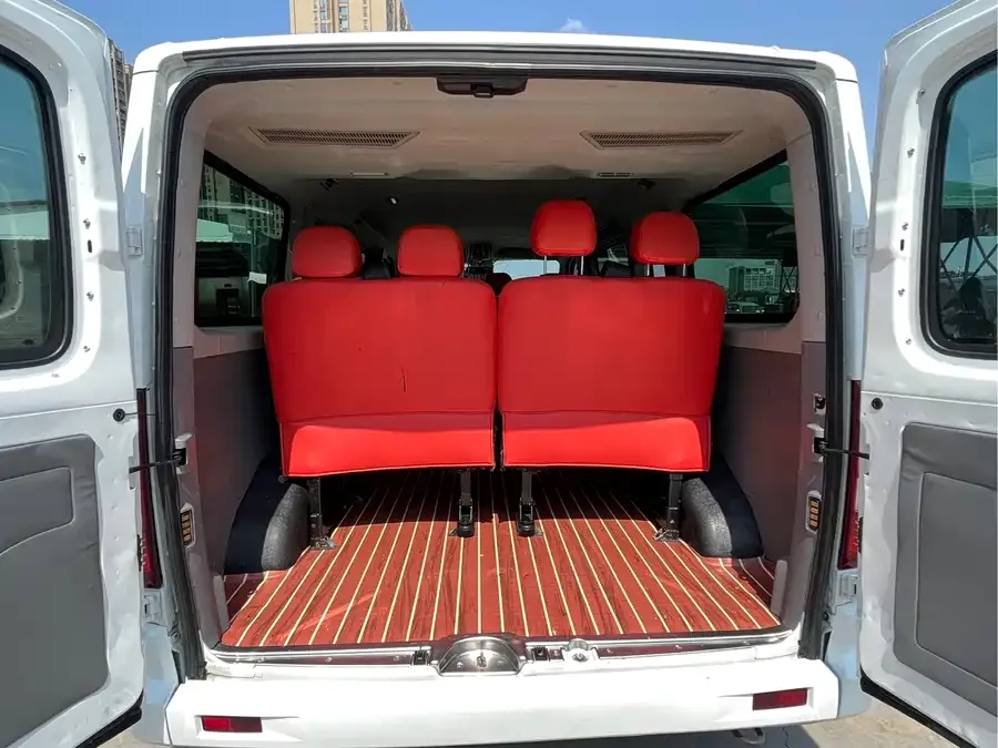 Maxus Xintu V80 Xintu V80 2024 Model, Aoyuntong 6MT, Long Wheelbase, Ultra-Low Roof, 147Ps, 6/7/8/9 Seats 2024 — миниатюра 3