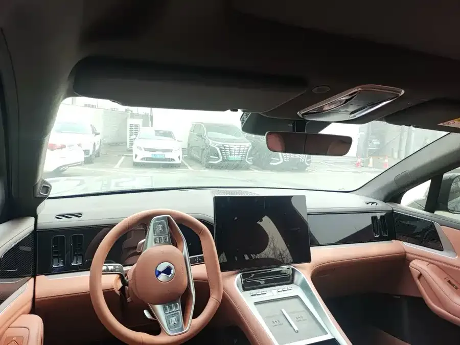 BYD N8L Denza N8L 2025 Premium Edition 2025 — миниатюра 2