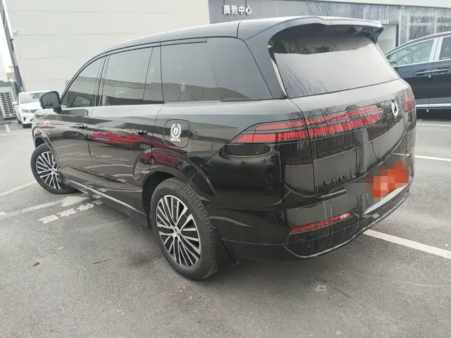 BYD N8L Denza N8L 2025 Premium Edition 2025 — миниатюра 3