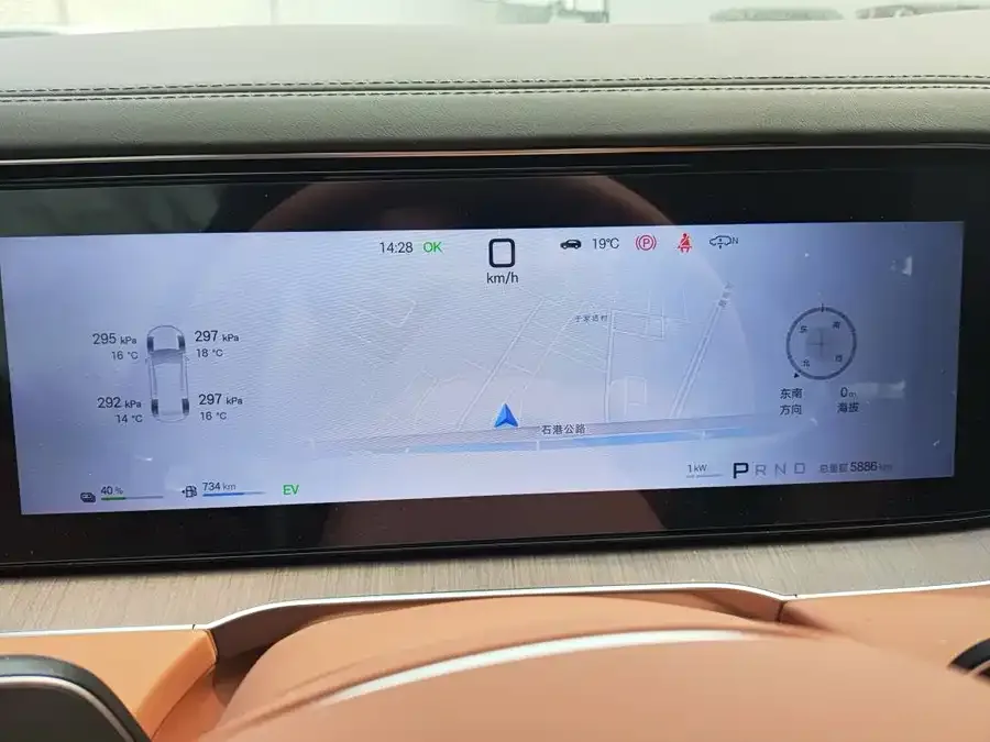 BYD N8L Denza N8L 2025 Premium Edition 2025 — миниатюра 4