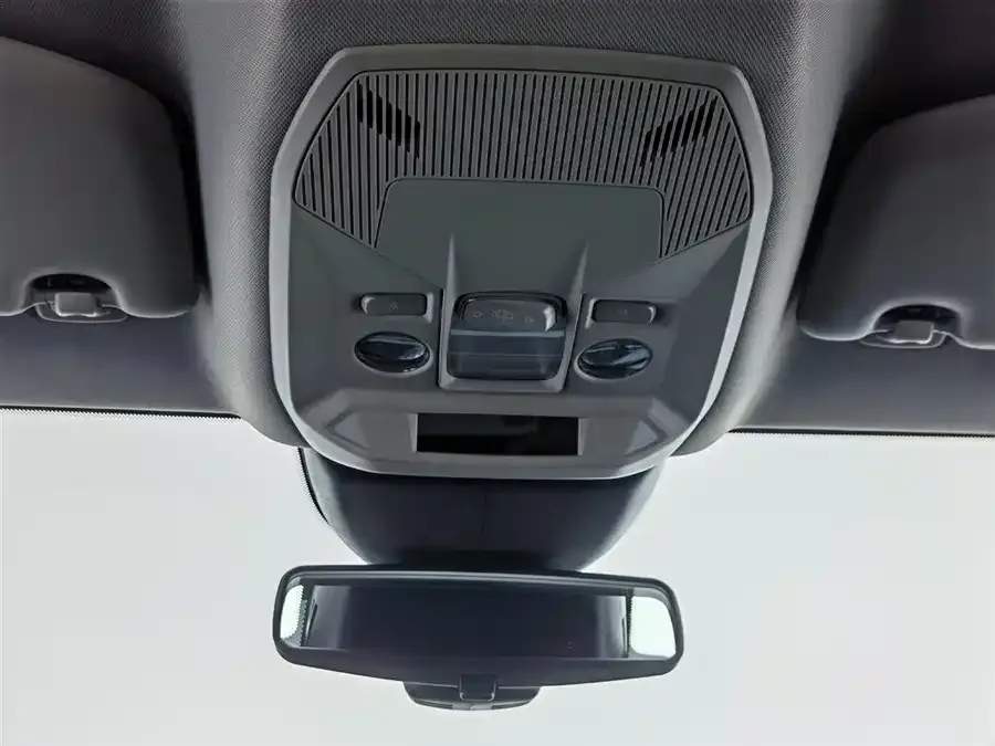Citroen Versailles C5 X Versailles C5 X 2021 1.6T Enjoy Extraordinary 2022 — миниатюра 2