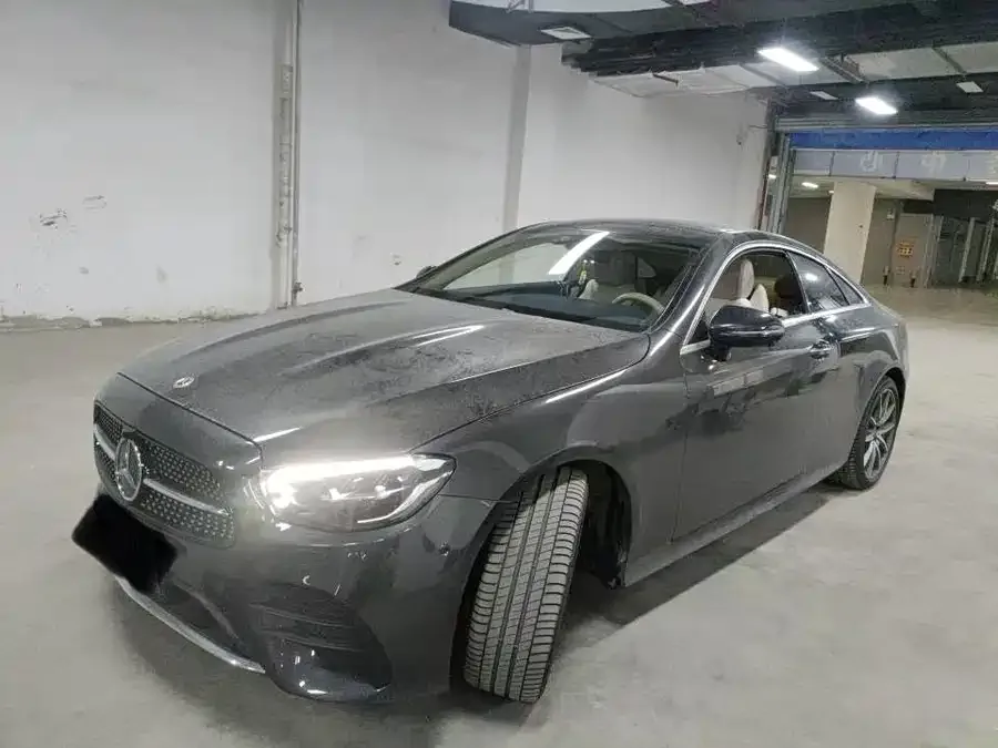Mercedes-Benz E-Class 2022