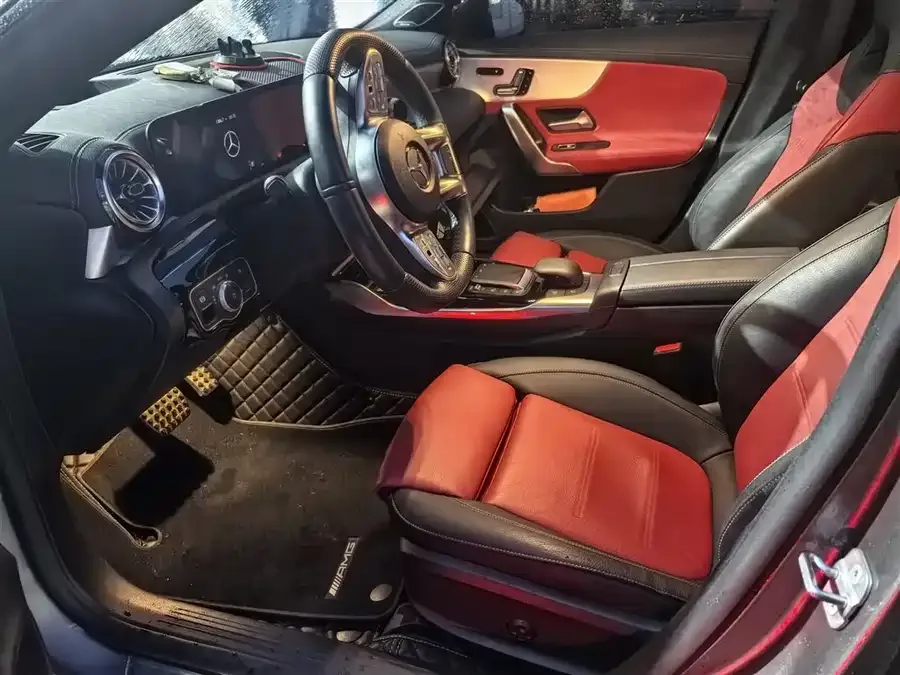 Mercedes-Benz CLA AMG Mercedes-Benz CLA AMG 2023 AMG CLA 35 4MATIC 2023 — миниатюра 3