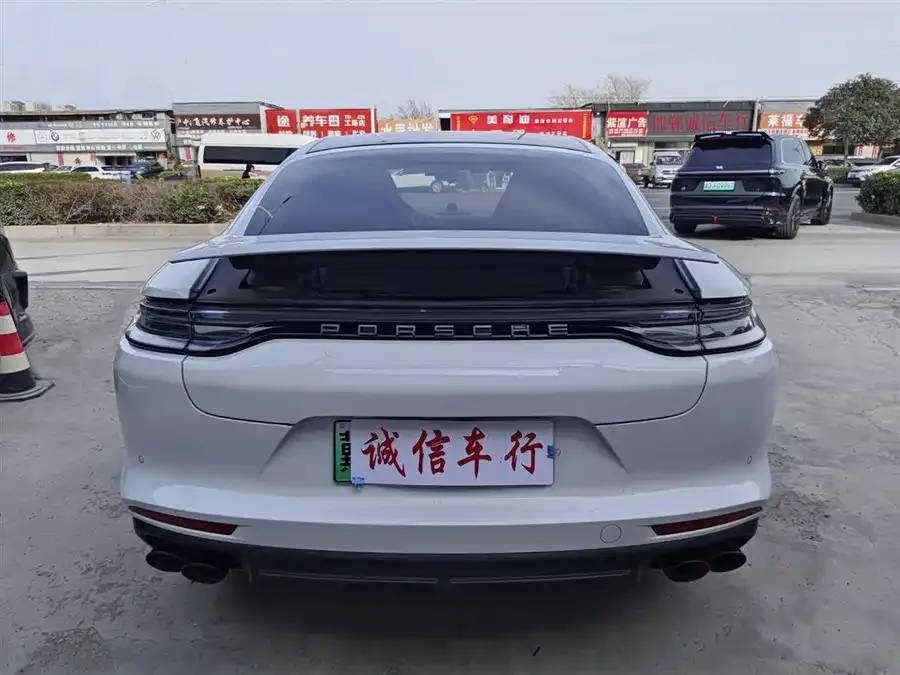 Porsche Panamera New Energy Panamera New Energy 2022 Panamera 4 E-Hybrid Platinum Edition 2.9T 2022 — миниатюра 2