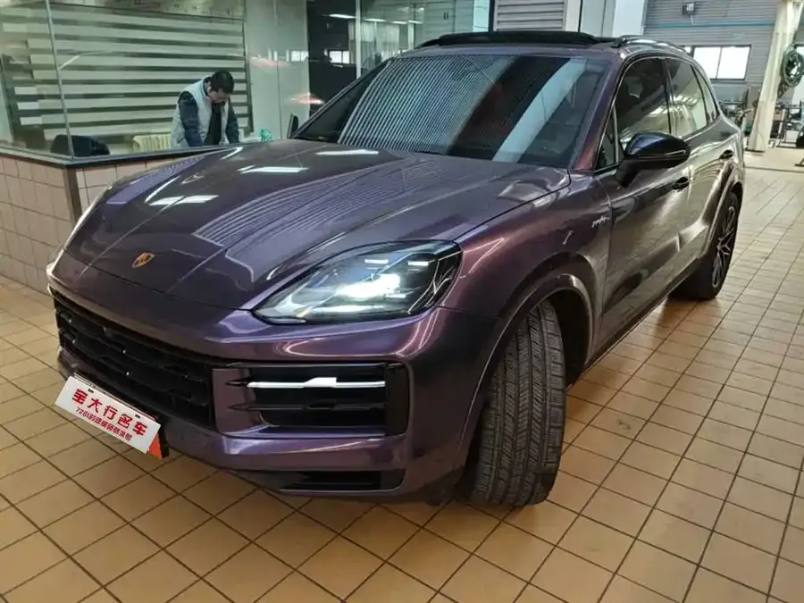 Porsche Cayenne New Energy 2024
