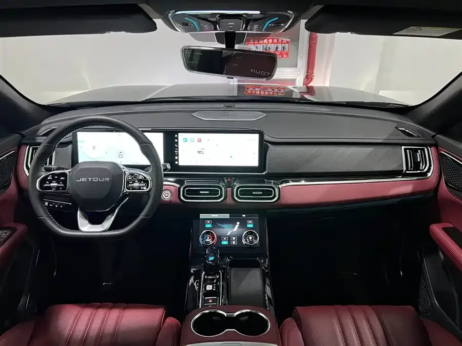 Jetour X70 Plus JETOUR X70 PLUS 2025 1.5T Luxury Edition 5 Seaters 2024 — миниатюра 4