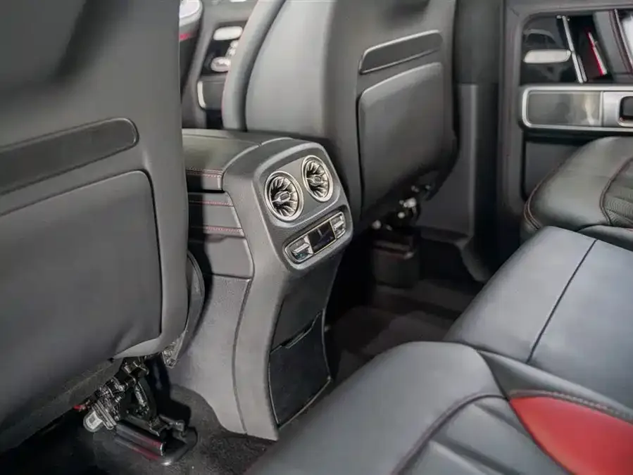 Mercedes-Benz G-rated Mercedes-Benz G-Class 2024 G 500 2024 — миниатюра 4