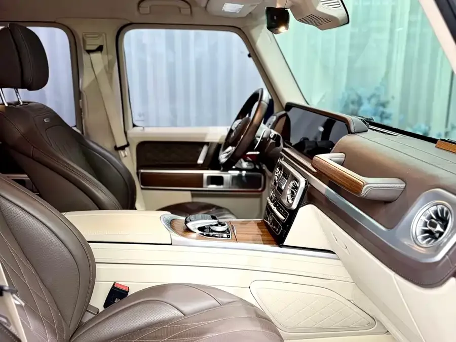 Mercedes-Benz G-Class AMG Mercedes-Benz G-Class AMG 2023 AMG G 63 2025 — миниатюра 3