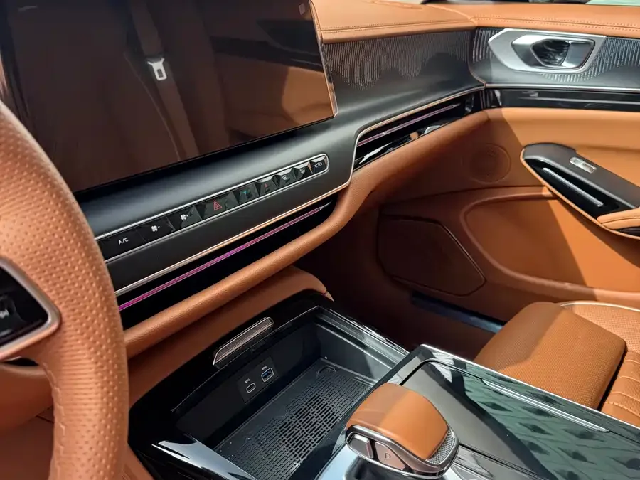Hongqi H9 Hongqi H9 2025 2.0T 2WD Flagship Chang Private Enjoyment Fashion Edition 5-seater 2025 — миниатюра 4